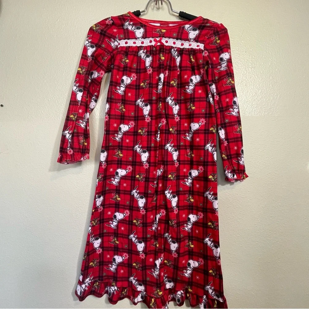Peanuts Red and Pink Cozy Nightgown girls m